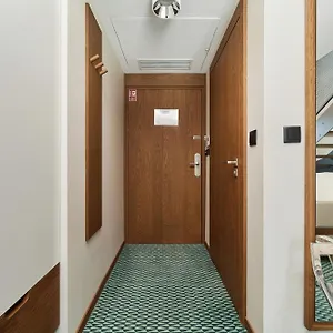 railway-residences-aparthotel-gwarna-12-by-renters.hotelswroclaw.com/